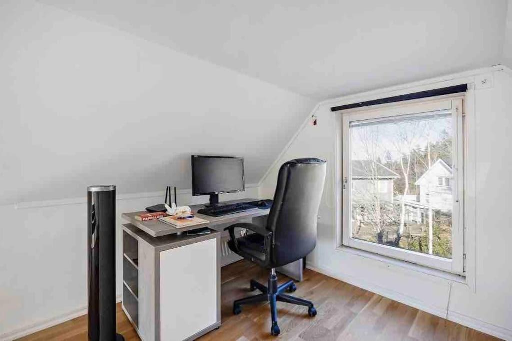 Mysigt Hus Med Natur & Jacuzzi I Olofstorp Gotemburgo Exterior foto