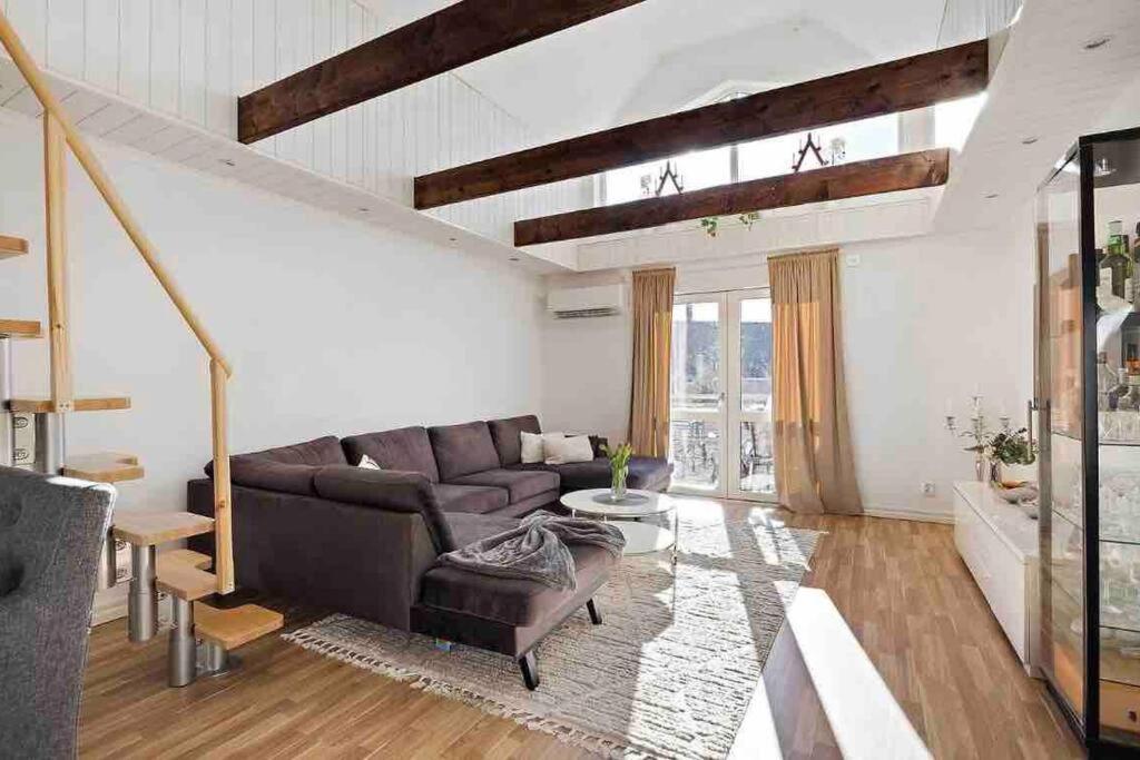 Mysigt Hus Med Natur & Jacuzzi I Olofstorp Gotemburgo Exterior foto